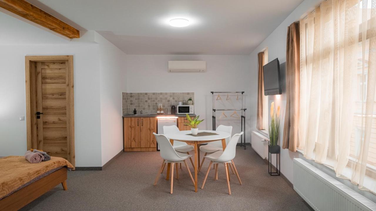 The Dom 21 Apartment *