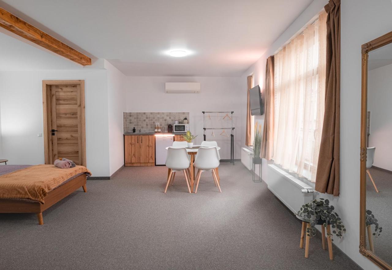 The Dom 21 Apartment