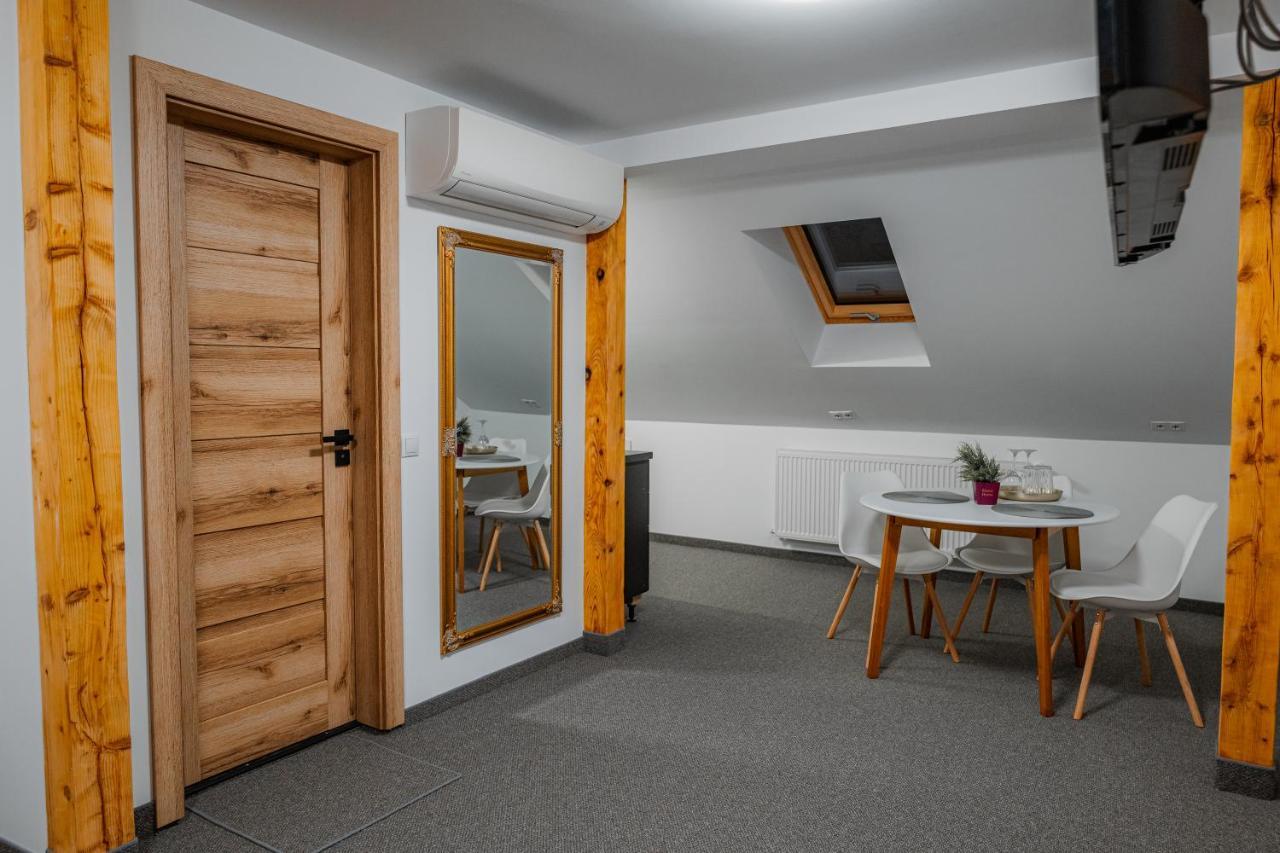 The Dom 21 Apartment
